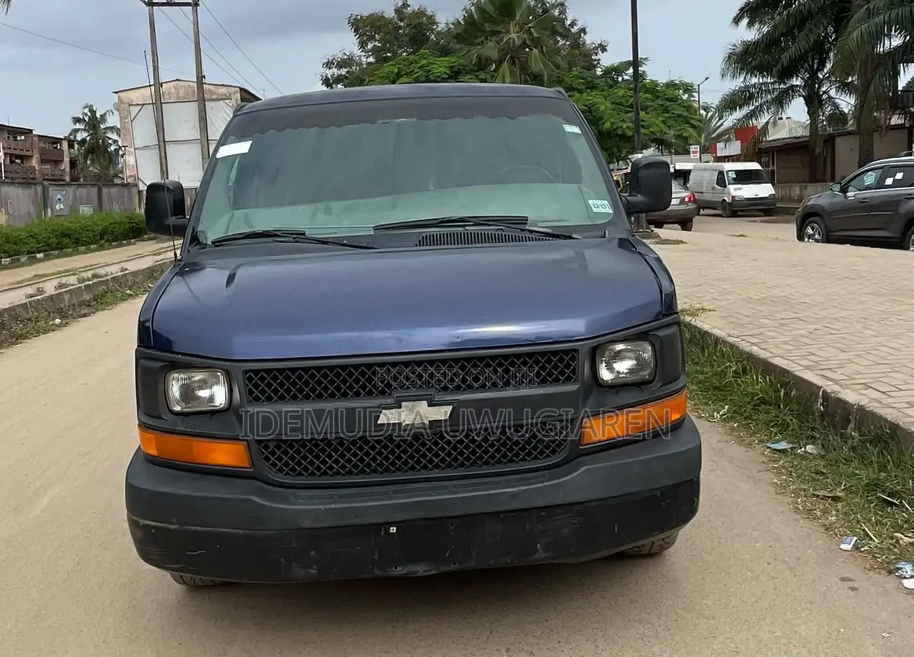 Chevrolet 3500 2006 Blue