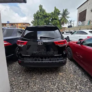 Toyota Highlander Limited Platinum V6 4x4 (3.5L 6cyl 6A) 2016 Black