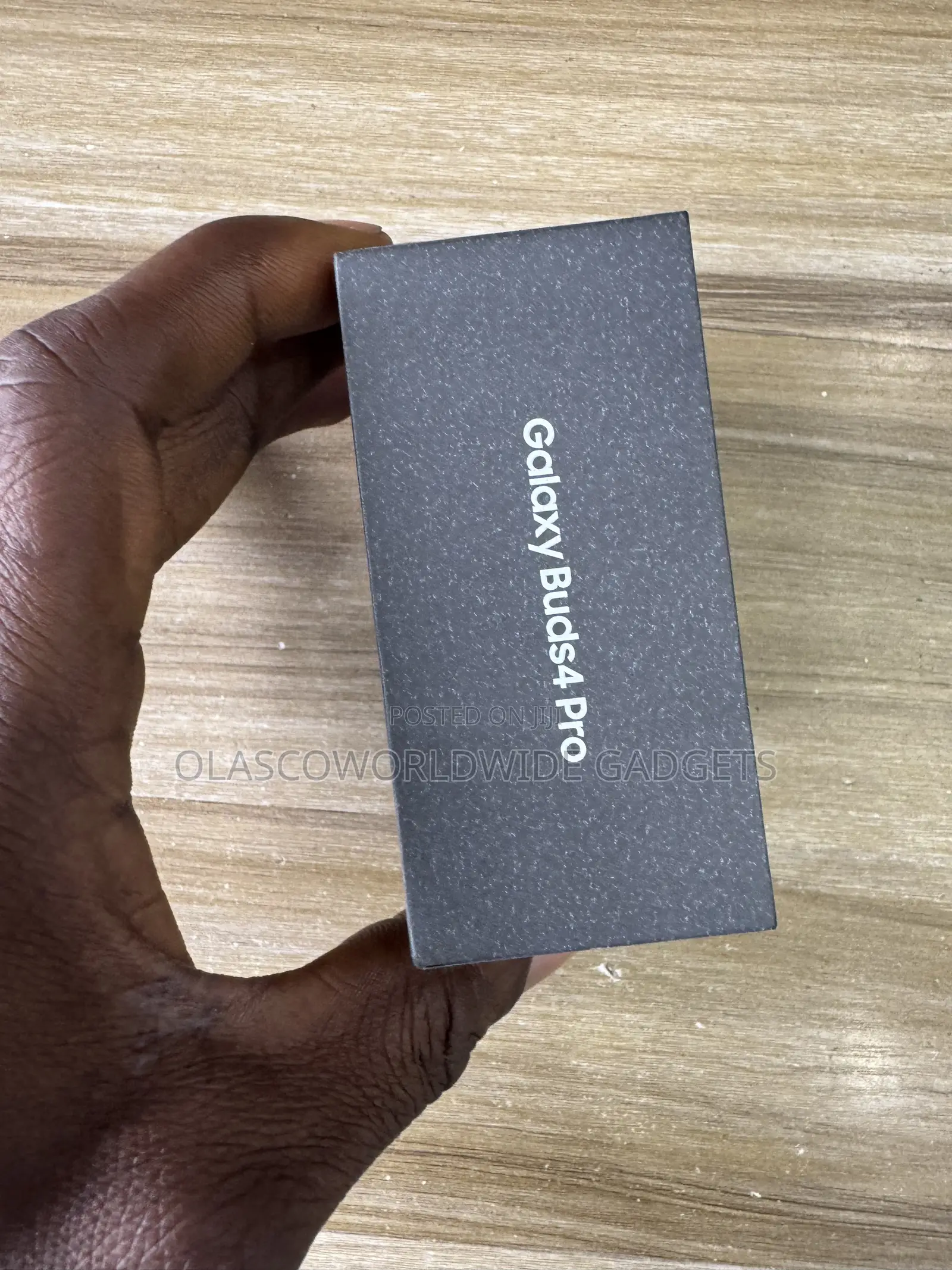 Brand New Samsung Buds 4Pro Available