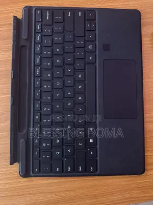 Laptop Microsoft Surface Pro 9 32GB Intel Core i7 SSD 512GB