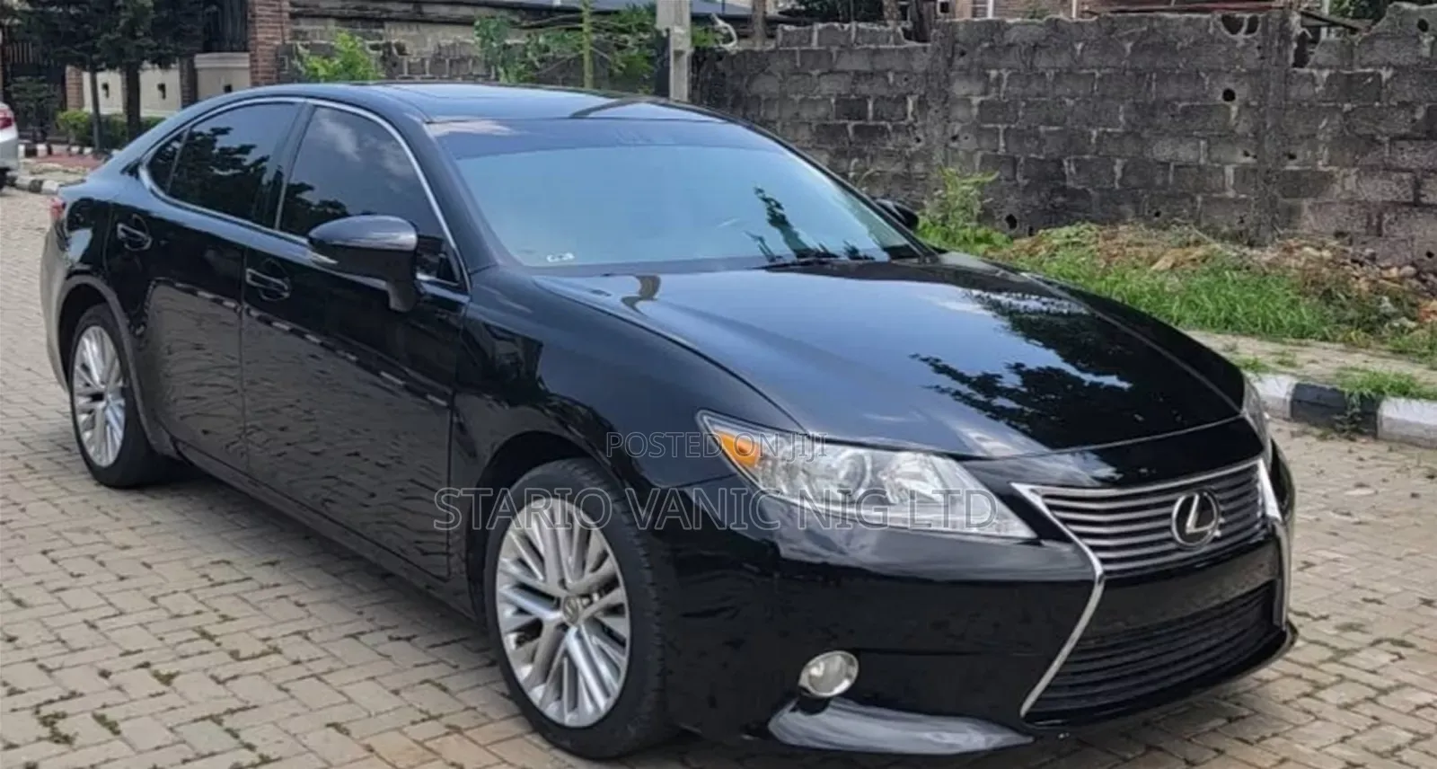 Lexus ES 2013 Black