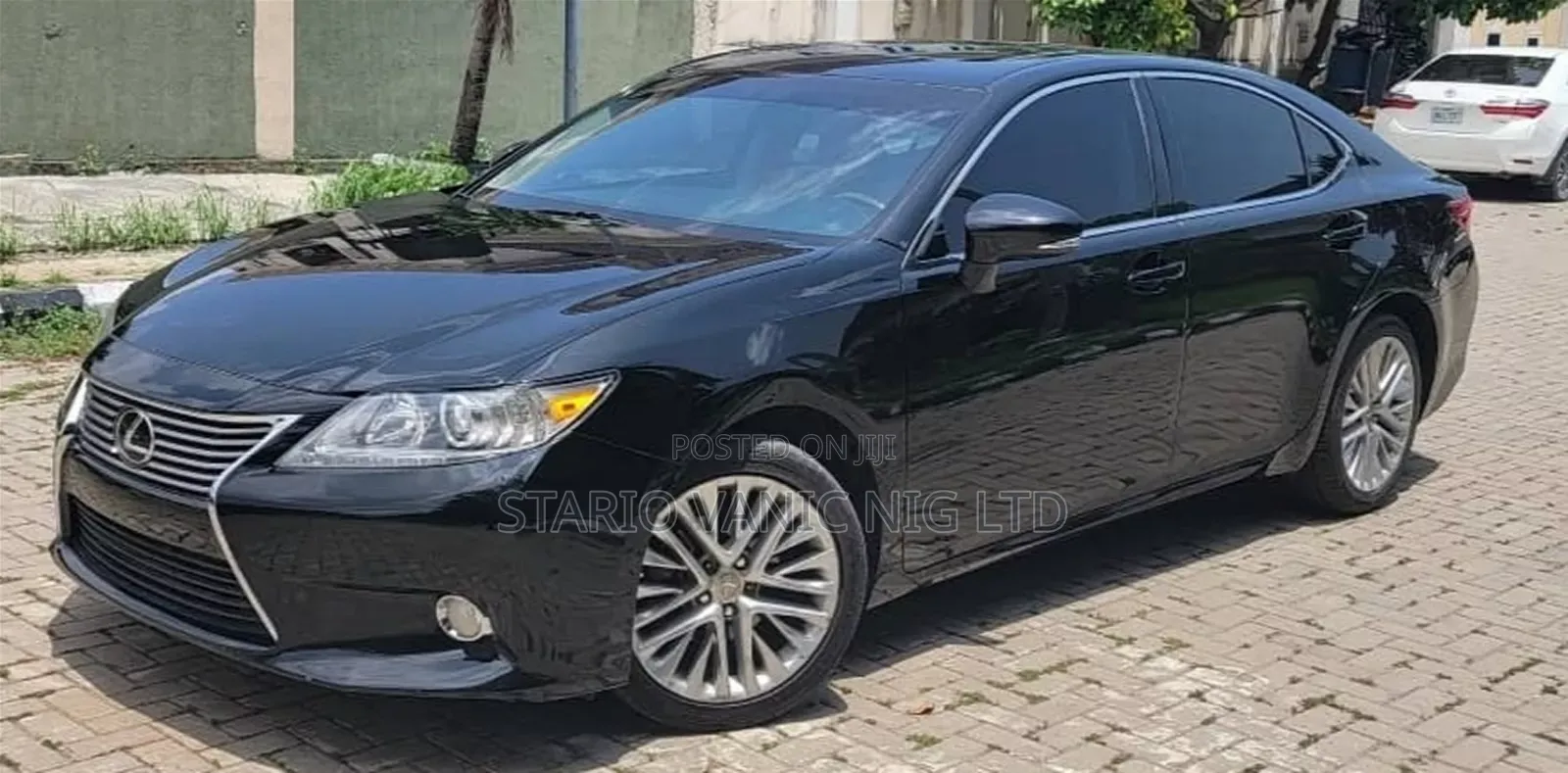 Lexus ES 2013 Black