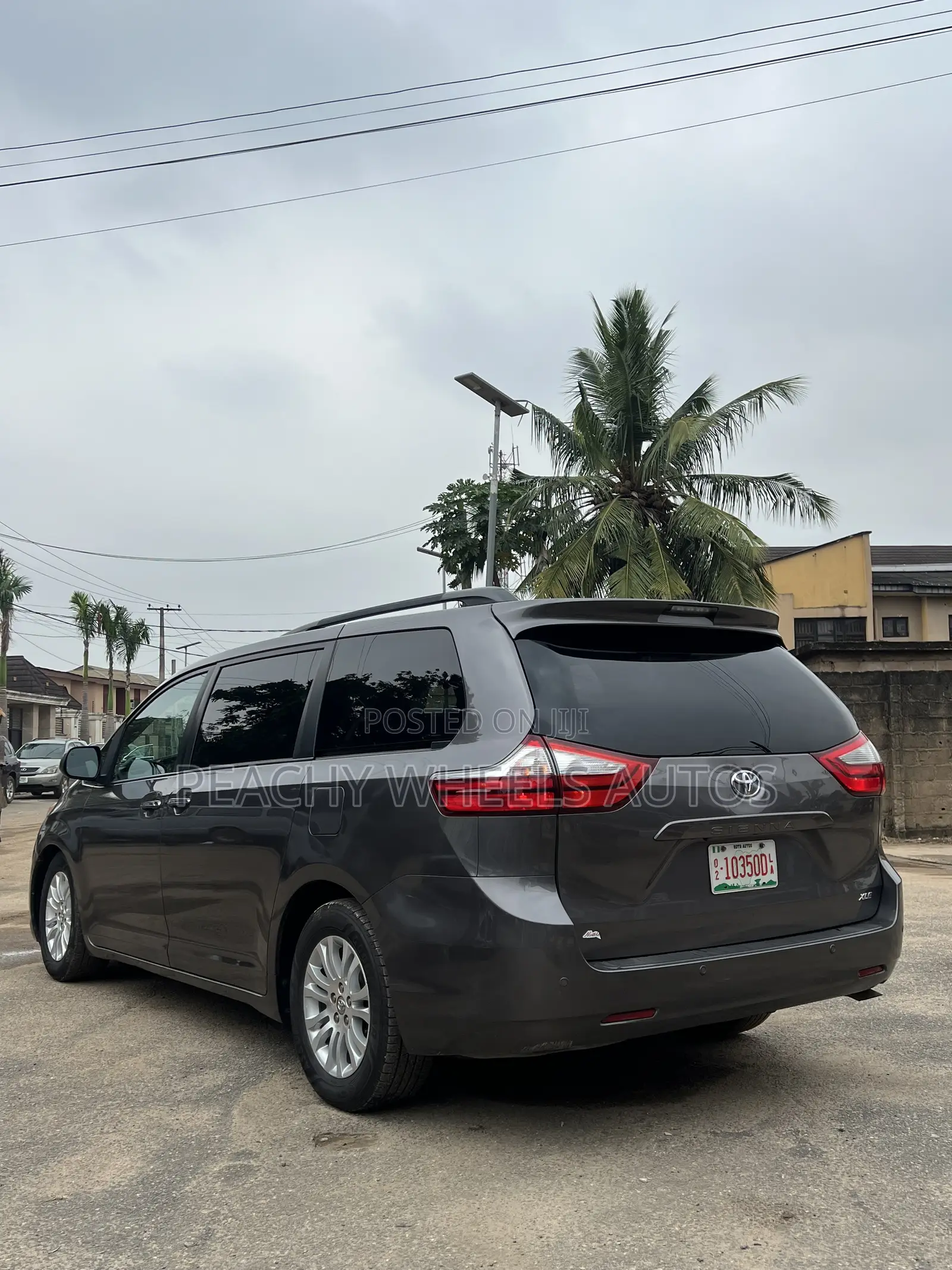 Toyota Sienna 2016 Gray