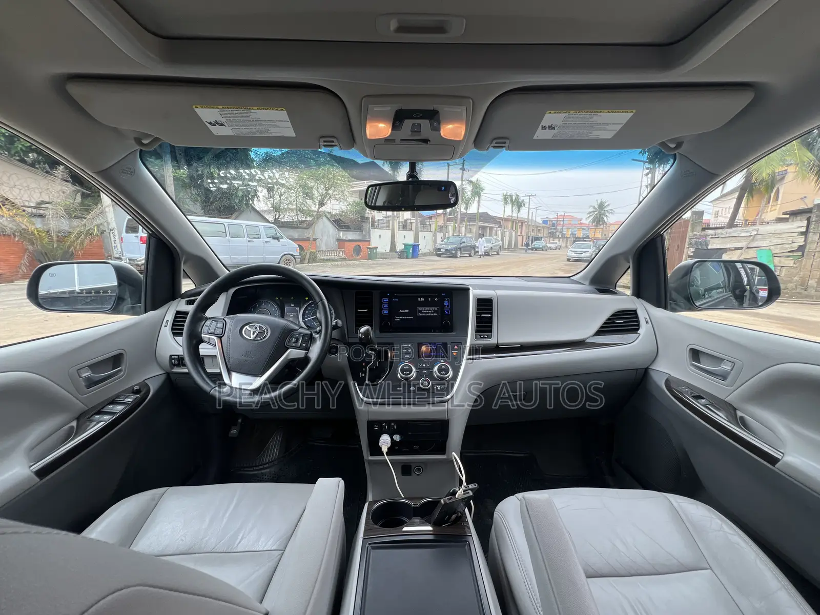 Toyota Sienna 2016 Gray