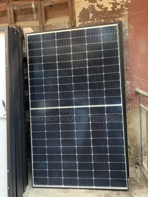 120cells Non Bifacial Half Cut 550w Jinko Solar Panel