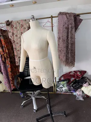Fully Pinable Dress Form