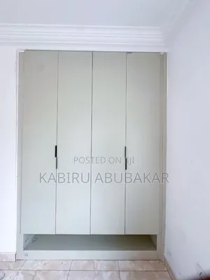 5bdrm Block of Flats in Jabi for rent