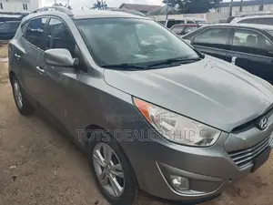 Hyundai Tucson Limited AWD 2011 Gray