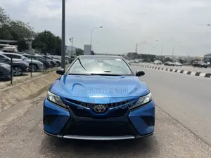 Toyota Camry XSE FWD (2.5L 4cyl 8AM) 2018 Blue