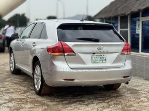 Toyota Venza LE 2012 Silver