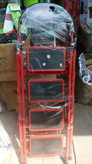 Heavy-Duty 4-Step Folding Ladder With Wide Anti-Slip Pedals
