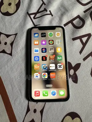 Apple iPhone XR 128 GB White