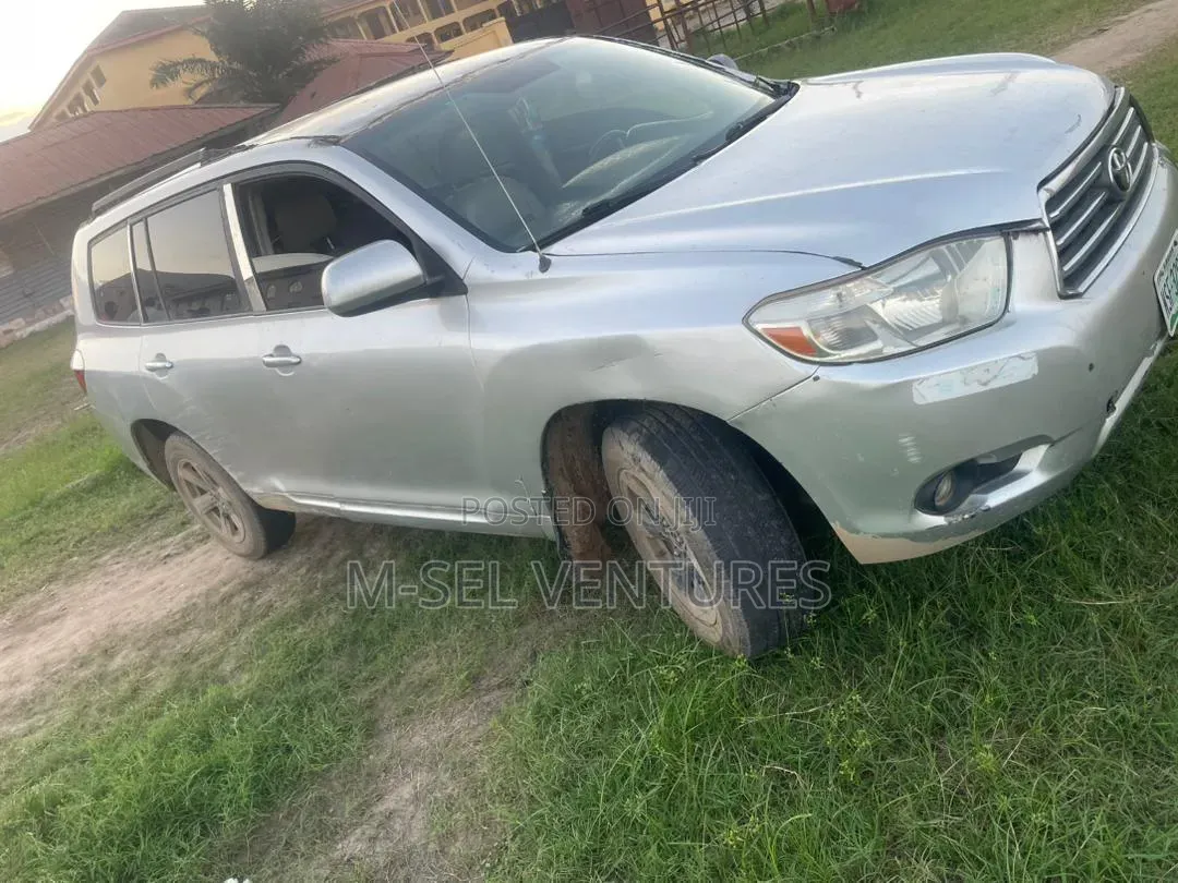 Toyota Highlander 2008 Silver