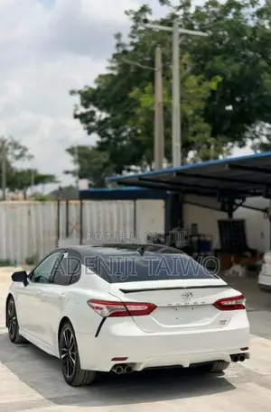 Toyota Camry XSE FWD 2020 White