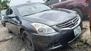 Nissan Altima 2012 Gray