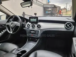 Mercedes-Benz GLA 250 2015 Black