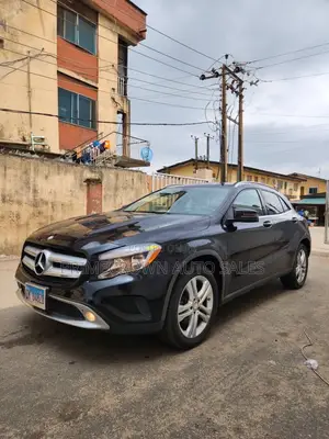 Mercedes-Benz GLA 250 2015 Black