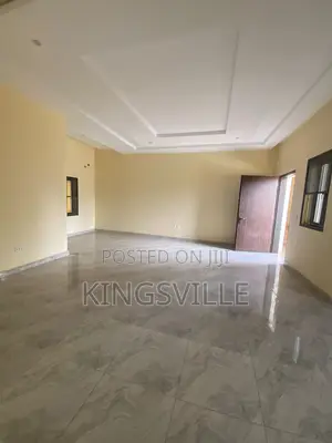 2bdrm Block of Flats in 5Th Avenue, Main for rent