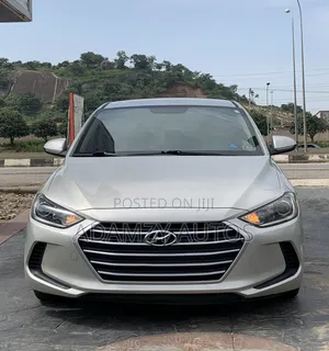 Hyundai Elantra 2017 Silver