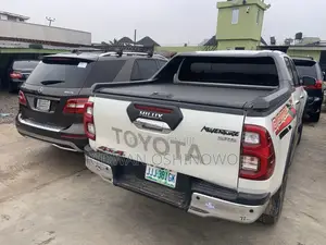 New Toyota Hilux Revo Smart Cab Petrol 2.7 RWD 2021 White