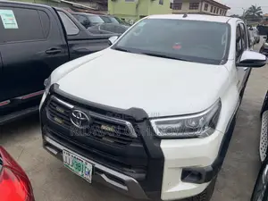 New Toyota Hilux Revo Smart Cab Petrol 2.7 RWD 2021 White