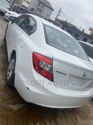 Honda Civic 2013 White