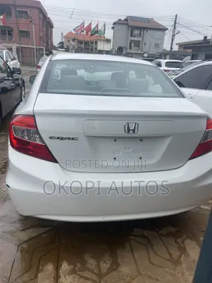 Honda Civic 2013 White