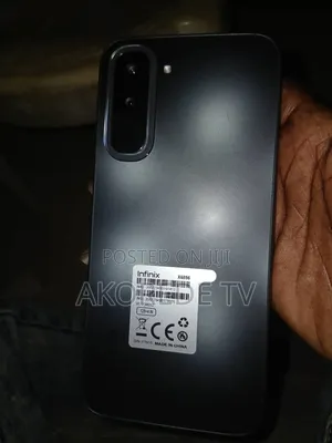 Infinix Hot 70 128 GB Black