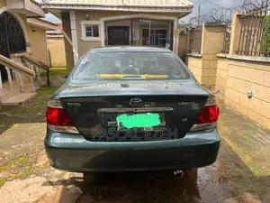Toyota Camry 2004 Green