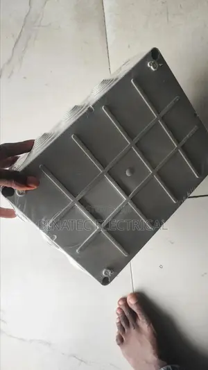 Waterproof Adaptable Box