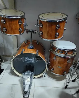 Complete 5pcs Pearl Roadshow Drum With Pearl Cymbals/Hi-Hat
