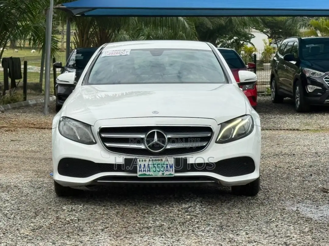 Mercedes-Benz E300 2017 White