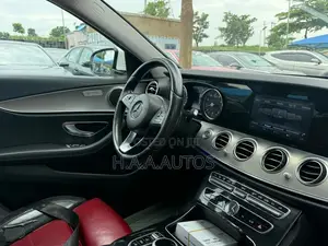 Mercedes-Benz E300 2017 White