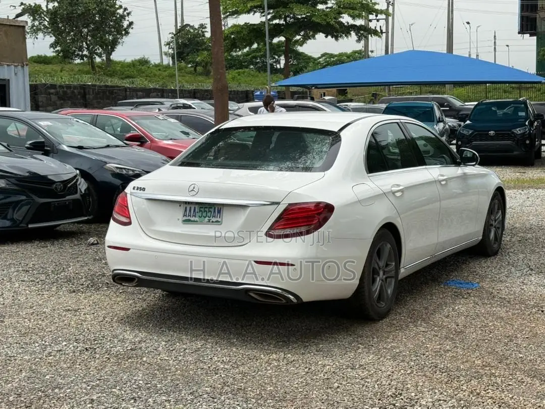 Mercedes-Benz E300 2017 White