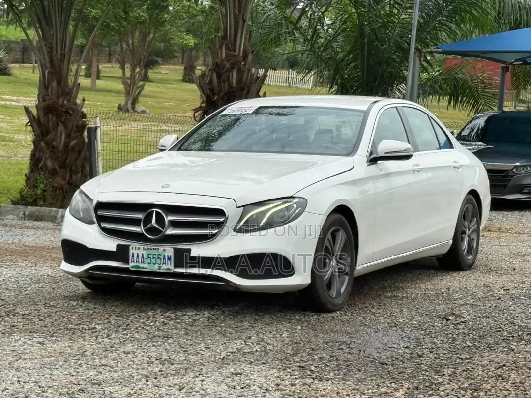 Mercedes-Benz E300 2017 White