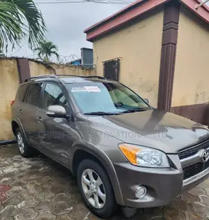 Toyota RAV4 2012 Gray