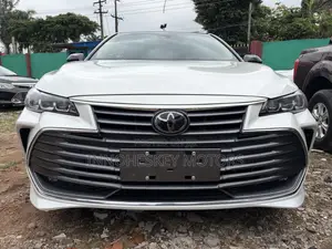 Toyota Avalon 2021 White