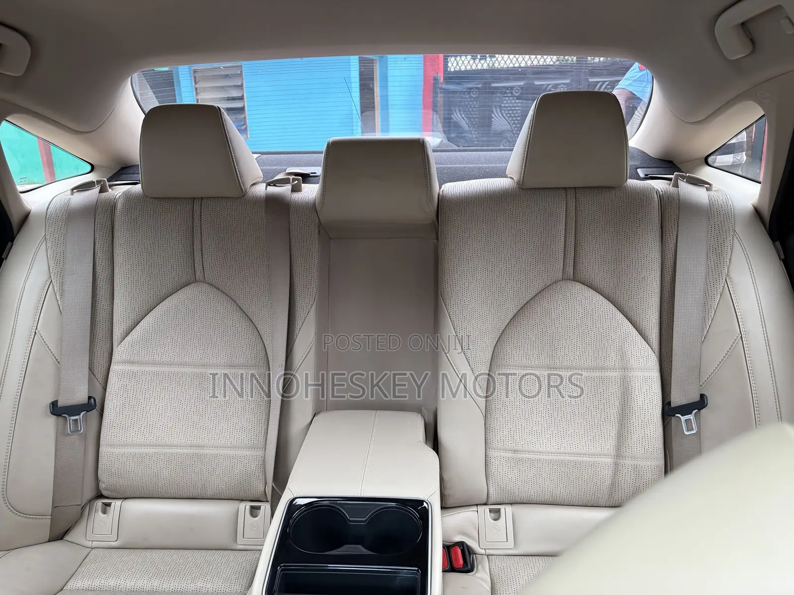 Toyota Avalon 2021 White