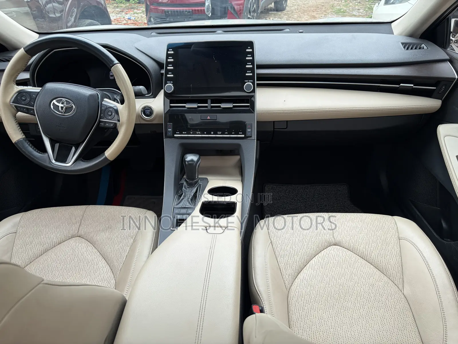 Toyota Avalon 2021 White