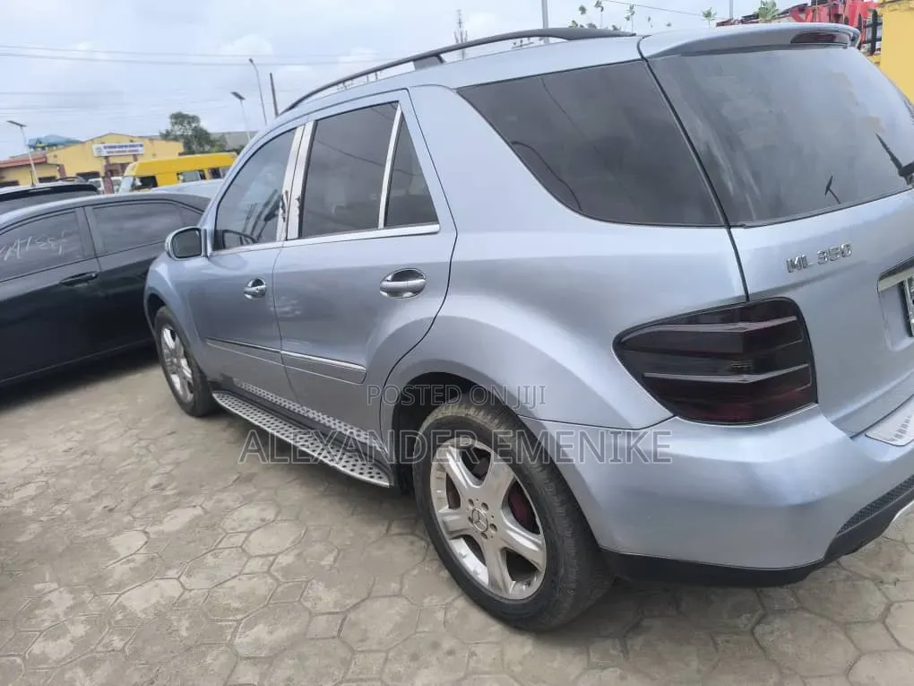 Mercedes-Benz M Class 2007 Blue