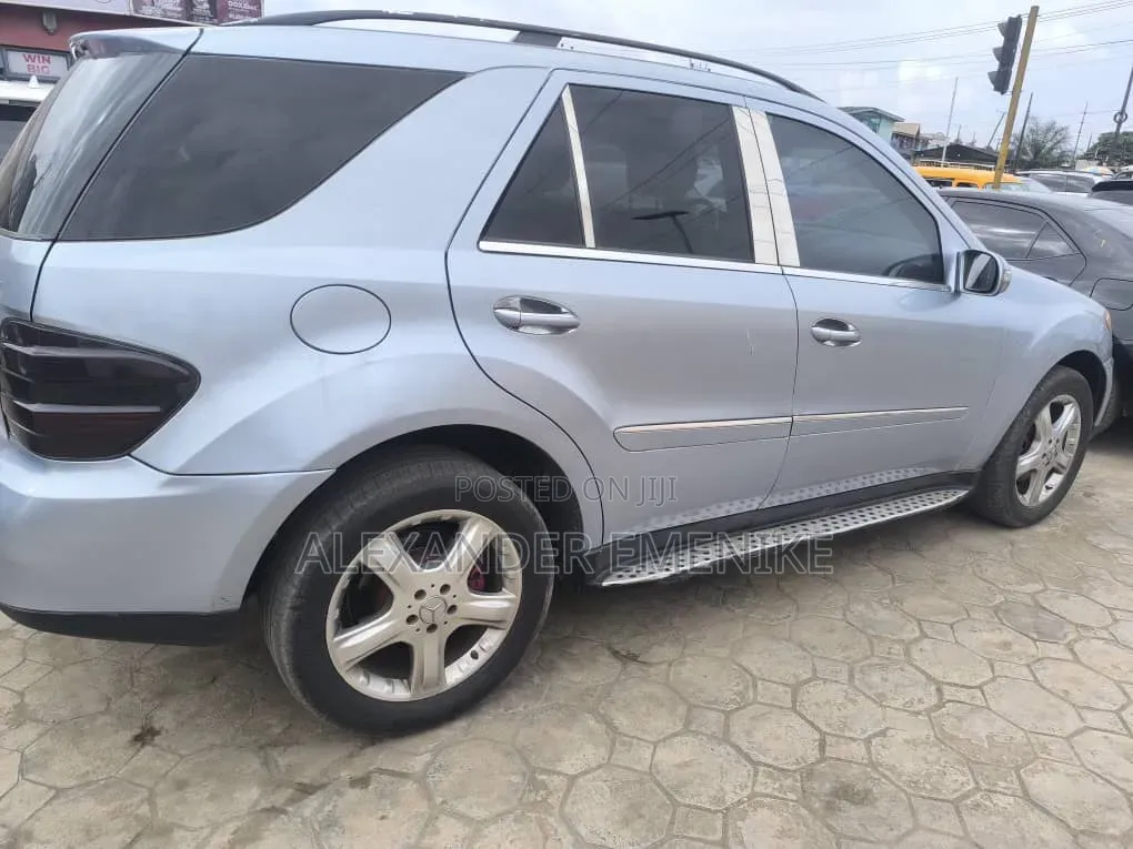 Mercedes-Benz M Class 2007 Blue