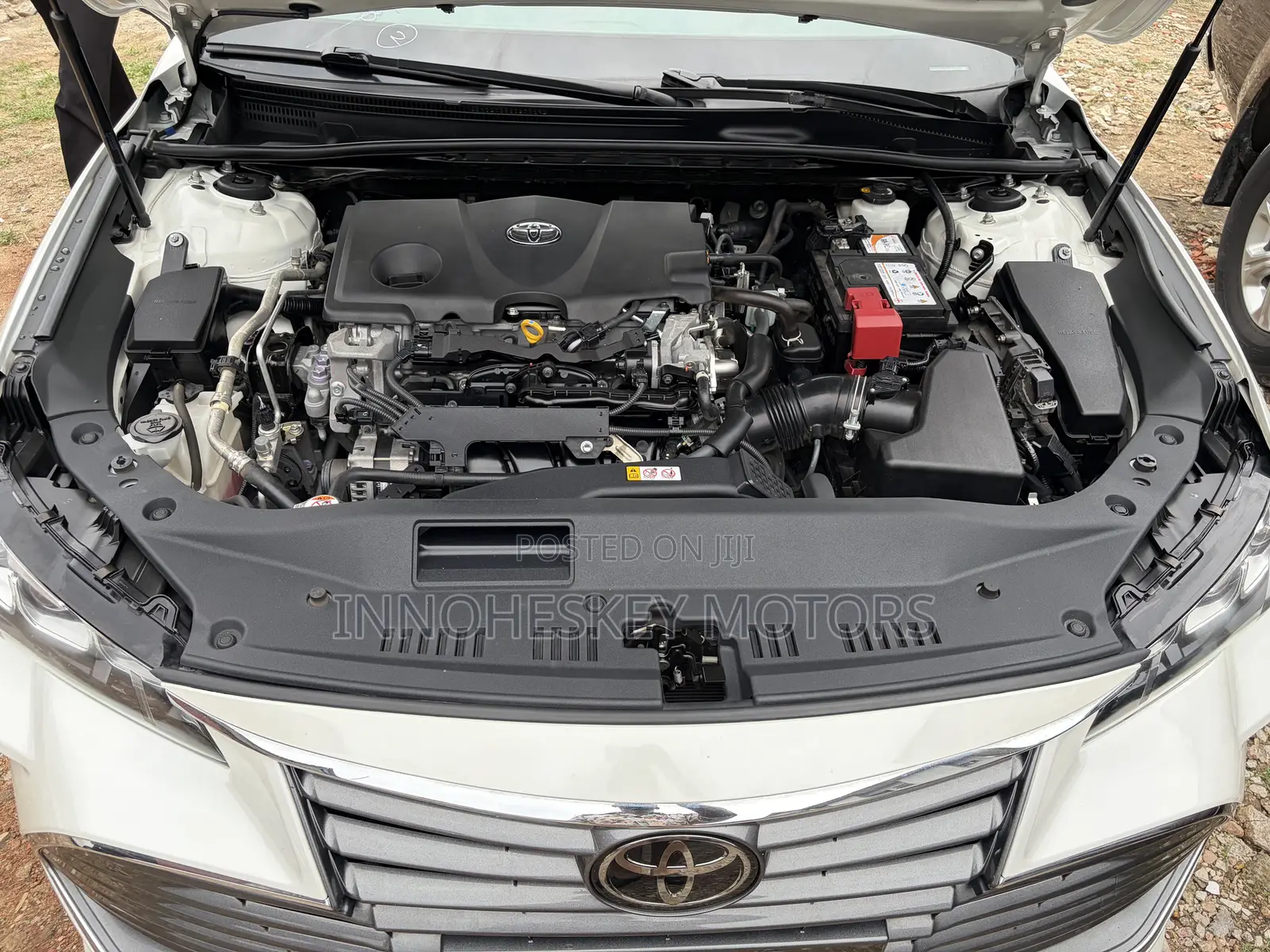 Toyota Avalon 2021 White