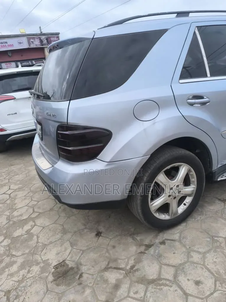 Mercedes-Benz M Class 2007 Blue
