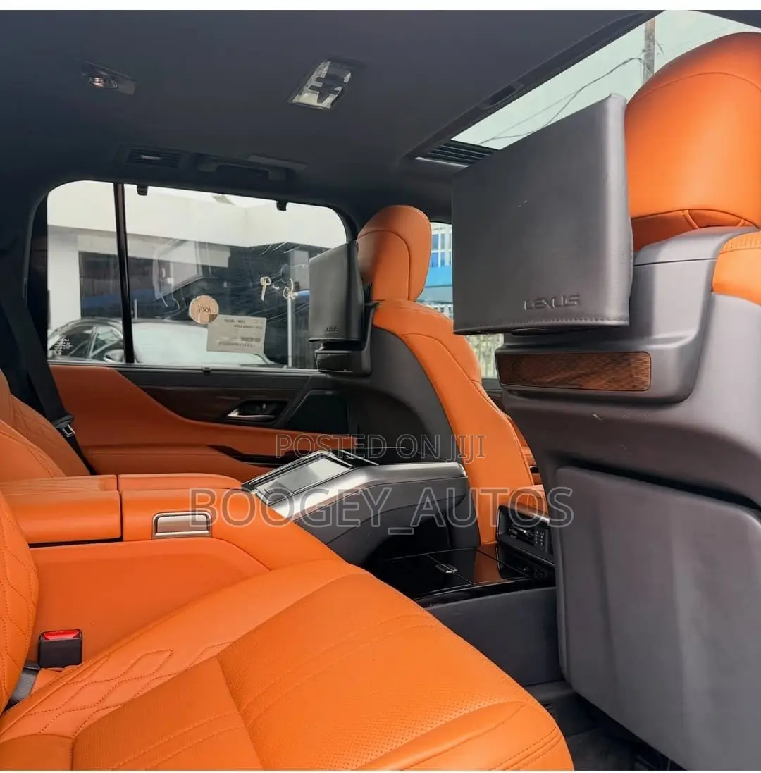 Lexus LX 2023 Black