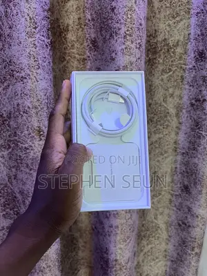 iPhone 15 128 GB Empty Carton Box