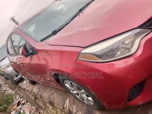 Toyota Corolla 2015 Red