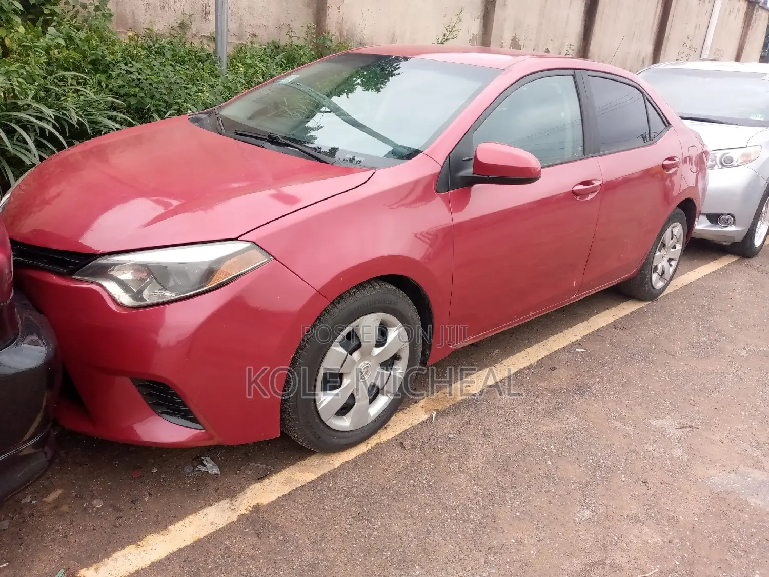 Toyota Corolla 2015 Red