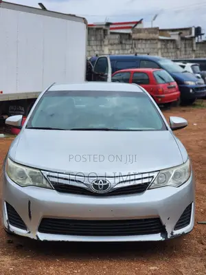 Toyota Camry L 4dr Sedan (2.5L 4cyl 6A) 2014 Silver