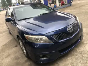 Toyota Camry SE 4dr Sedan (2.5L 4cyl 6A) 2011 Blue