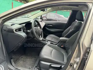 Toyota Corolla 2021 Gold